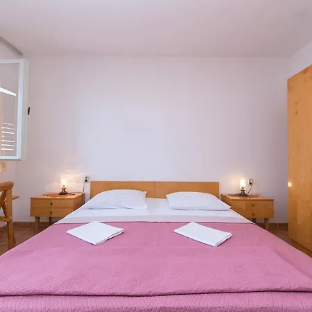 And By The Sea Brela, Makarska - 2752 Gasthuis 3*