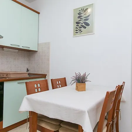 And By The Sea Brela, Makarska - 2752 Gasthuis 3*