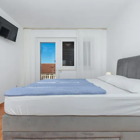Penzion And By The Sea - Makarska - 2752