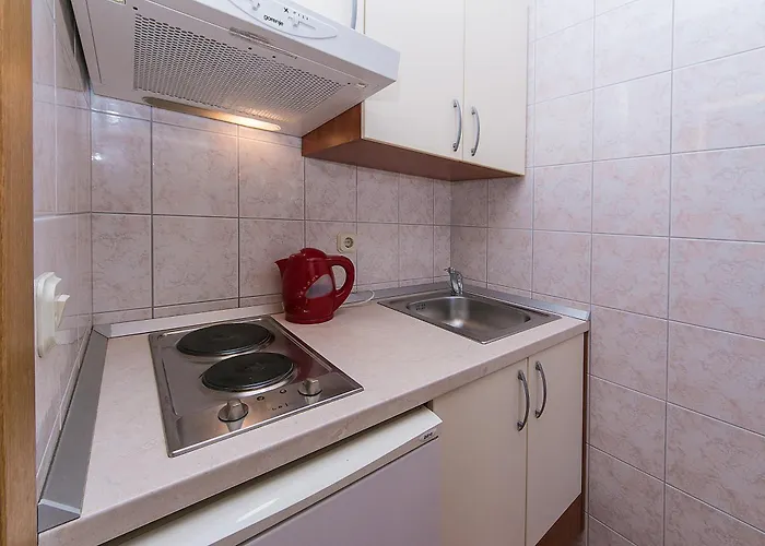 Gæstehus And By The Sea - Makarska - 2752 Brela