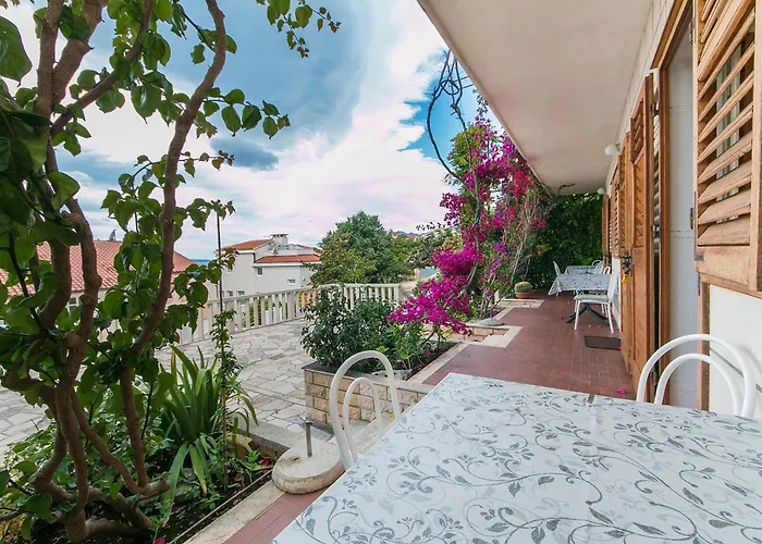 And By The Sea - Makarska - 2752 Brela
