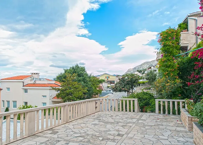 And By The Sea - Makarska - 2752 Brela